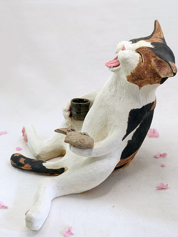 「たい焼き猫」お花見おやつタイム　陶製オブジェ（大） 4枚目の画像