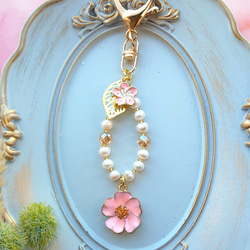 桜の花と淡水パールのキーホルダー 4枚目の画像