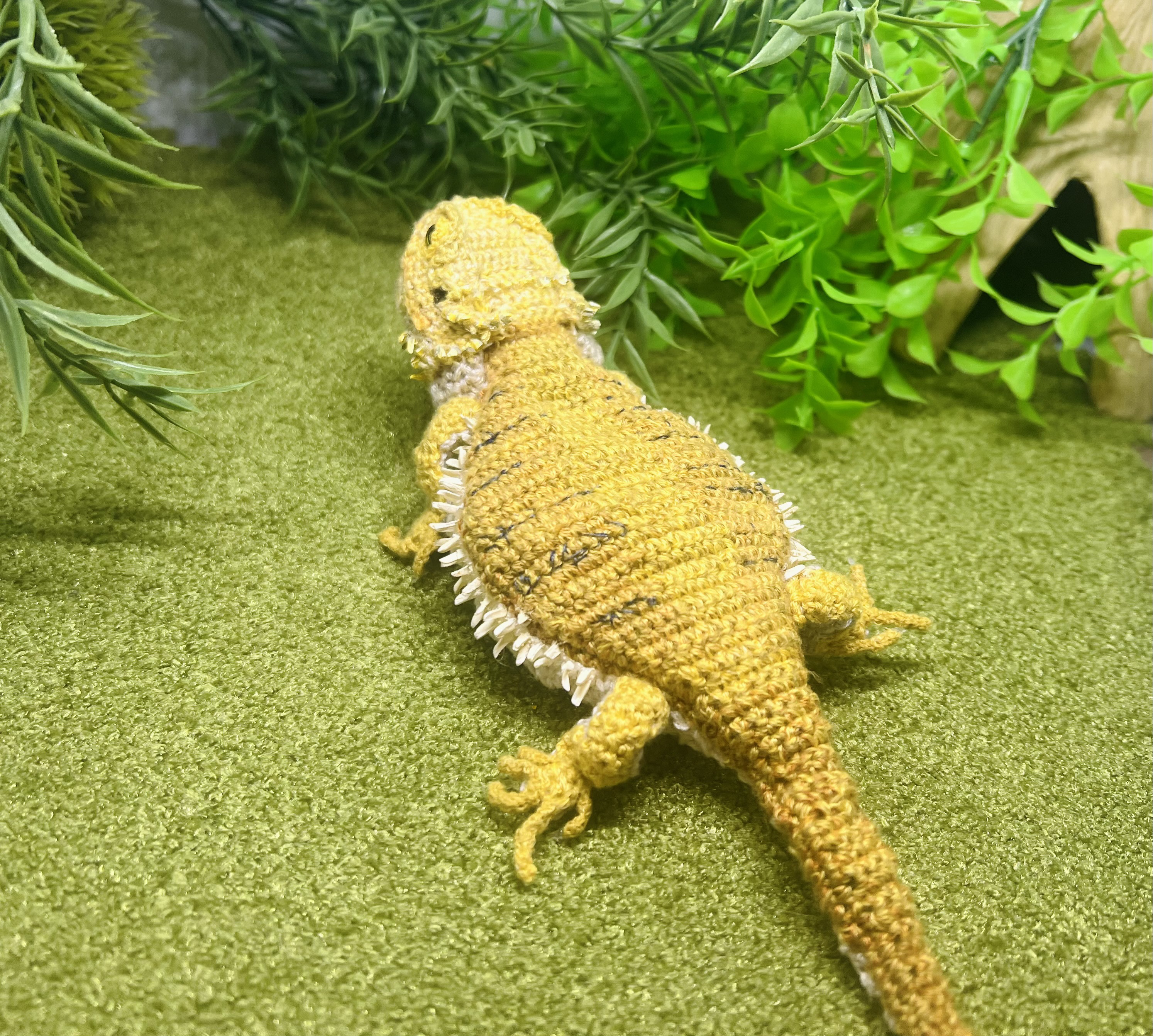 ◎84.フトアゴヒゲトカゲのあみぐるみ フトアゴヒゲトカゲ ブルーホワイト あみぐるみ amikomi425 通販