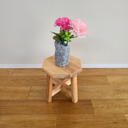 素朴な花台 飾り台 八角形 観葉植物 小さい台 盆栽台 木製 天然 多肉