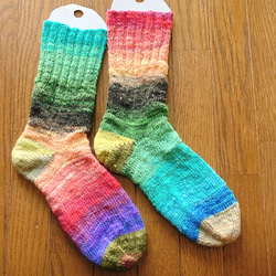 手編みの靴下　ウールの靴下　野呂英作　クレヨンソックヤーン　暖か 2枚目の画像