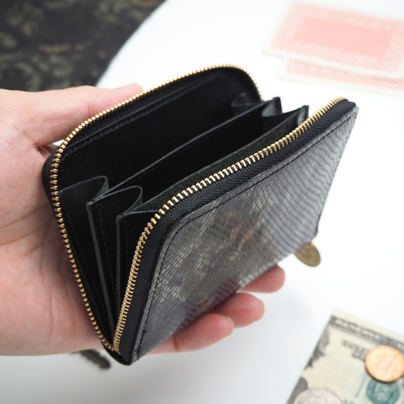 ラウンドファスナー コンパクト 財布（パイソン柄レザー）本革 ミニ 6枚目の画像
