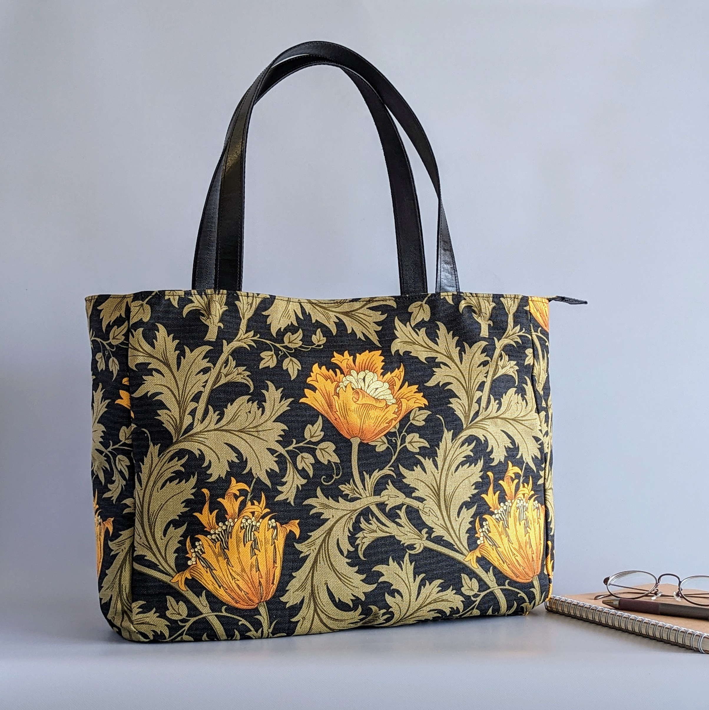 ボンポワン　トート　ウィリアムモリス ボンポワン　トート　ウィリアムモリス