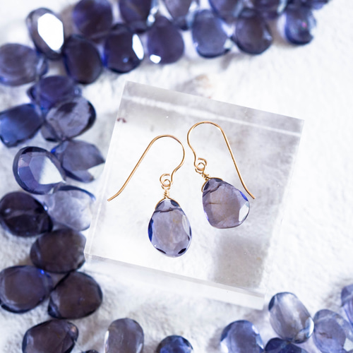 ☆3月誕生石☆宝石質極上アイオライト ラフカット 薫色のピアス