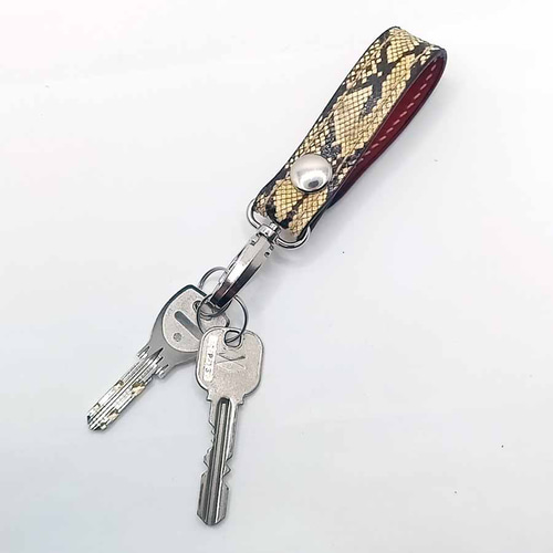 パイソンベルト ループ キーホルダー 蛇革 キーリング