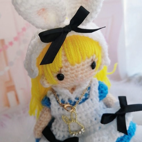 ハンドメイド☆あみぐるみ☆アリス☆うさ耳☆うさぎのチャーム☆黒