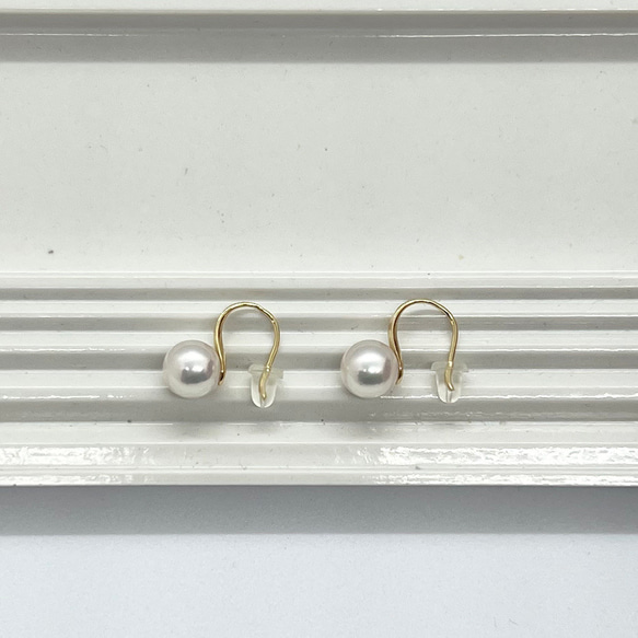 【定做】K18YG 單顆珍珠鉤形耳環 8-8.5mm Akoya 珍珠 18k 金 第4張的照片