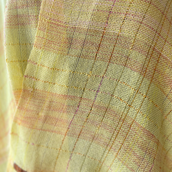 クリーム色のコットン　手織りストール 7枚目の画像