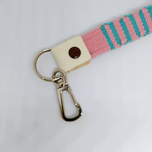 手織り裂き織ネックストラップ（ネームホルダー付き）ボーダー 市松