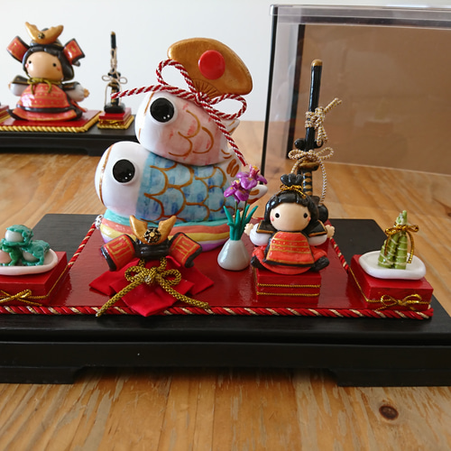 賑やかな 五月人形 こどもの日 端午の節句 こいのぼり 男の子 かしわ