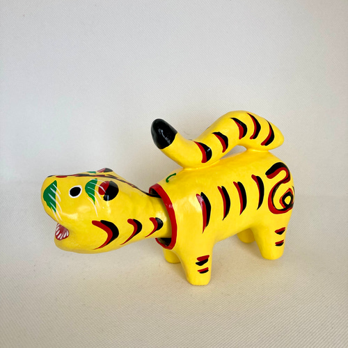 張子の虎　首振虎　倉敷はりこ 倉敷張子『首振虎』 | 象々の郷土玩具