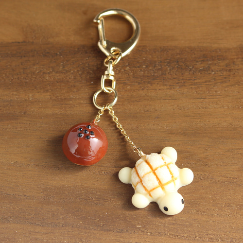 かめさんメロンパン&あんぱんのキーホルダー キーリング BALMA 通販