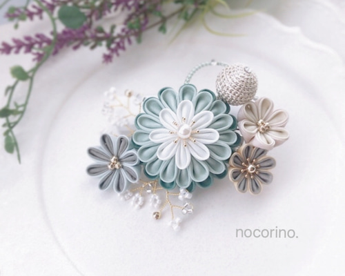 つまみ細工髪飾り 成人式 卒業式 袴 入学式 結婚式 コサージュ