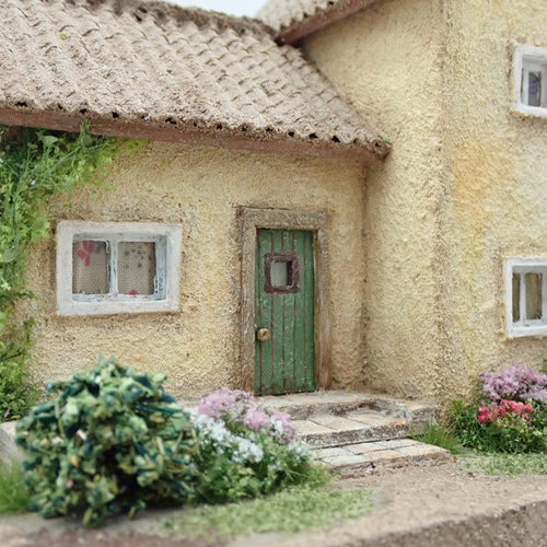 小さいお家 春色のフランス田舎の家（イエロー） -Small (1/75
