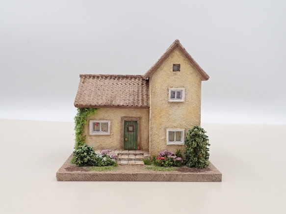 小さいお家 春色のフランス田舎の家（イエロー） -Small (1/75