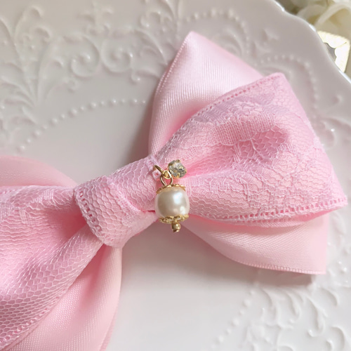 リボン　ポニーフック♡アンティークローズ♡ピンク♡ハンドメイド レース トリプルリボン ピンク パール付き フォーマルリボン 卒業式