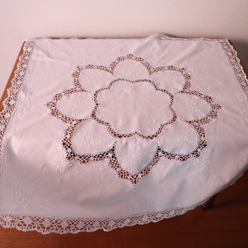 フランスアンティーク 総手刺繍ホワイトワークの美しいジレ 実用
