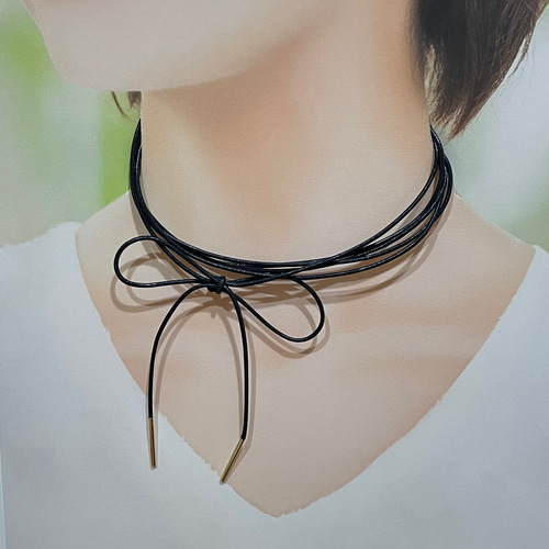 送料無料】ネイビー 牛皮 リボンチョーカー 革紐 ネックレス