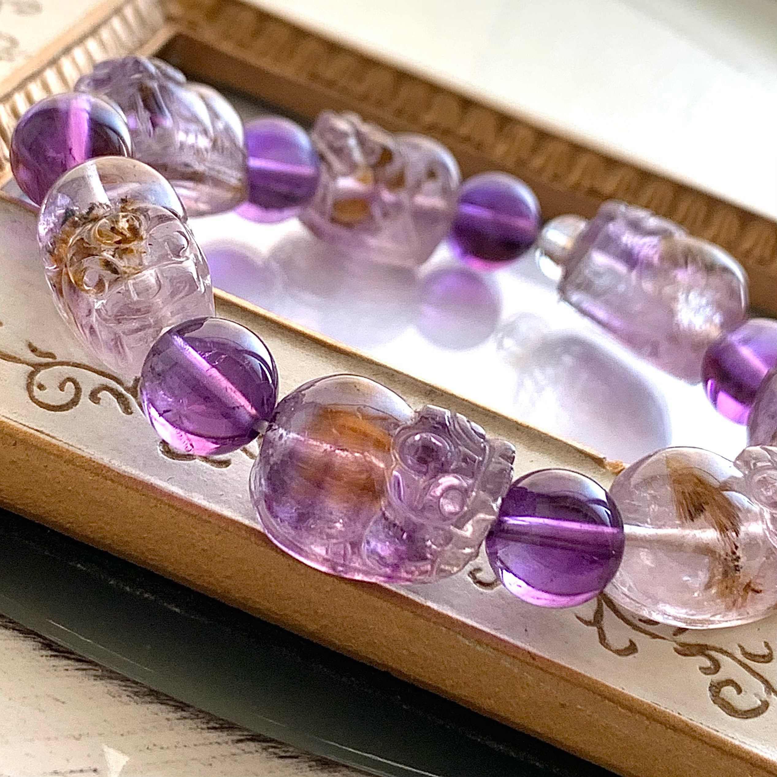 カコクセナイトインアメジストの貔貅とアメジストのブレスレット