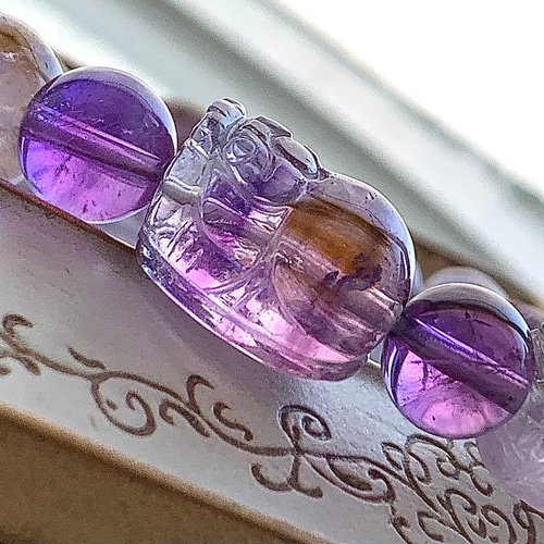 カコクセナイトインアメジストの貔貅とアメジストのブレスレット