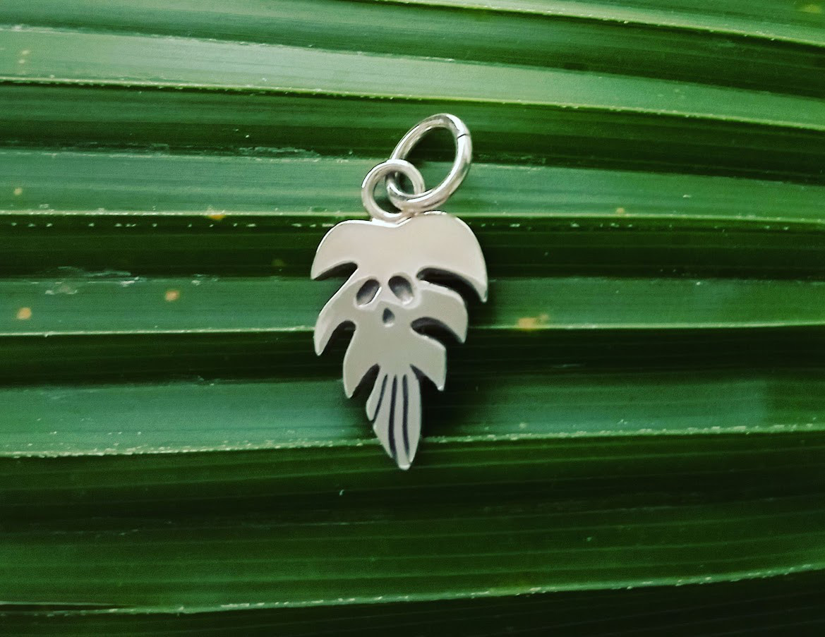 SV950　モンステラスカルネックレス（トロピカルデザインシルバー）メンズ・レディースシルバーアクセサリー