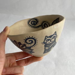 おしゃまネコの絵付け茶碗 ／ 手びねり茶碗・一点モノ 茶碗・めし碗