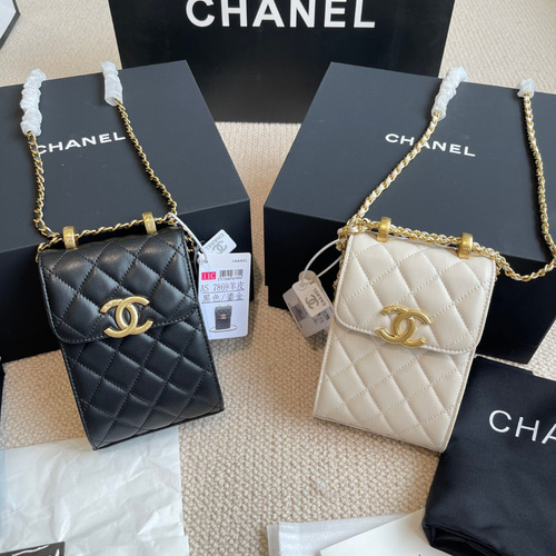 【高級感×洗練された印象に♪】CHANEL★ショルダーバッグ 高級感溢れるミニバッグ】シャネル チェーンクラッチ (CHANEL