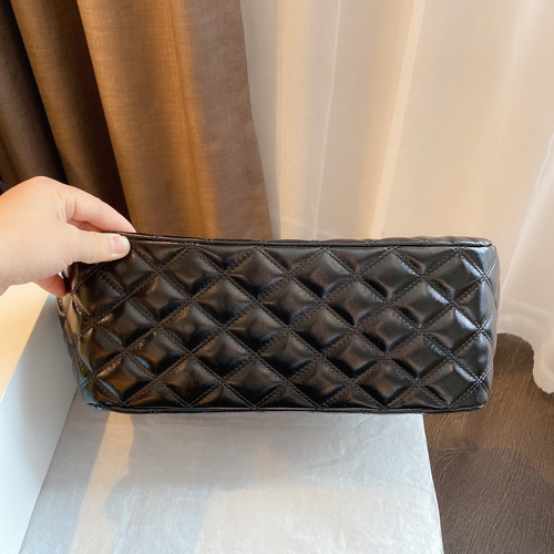 CHANEL シャネル大きなロゴがレトロな大きなバッグショルダー