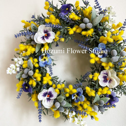 深い森の静かな木々のクリスマスリース（葉先まで横38センチ、長さ40