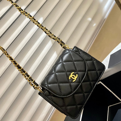 Chanel 23 c新製品ヘッドレイヤースモールムートンチェーンバッグ