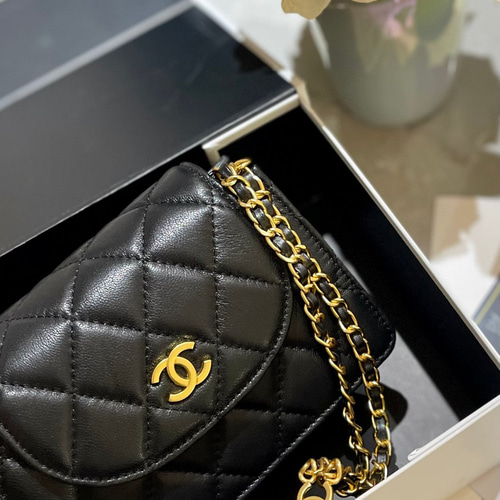 Chanel 23 c新製品ヘッドレイヤースモールムートンチェーンバッグ