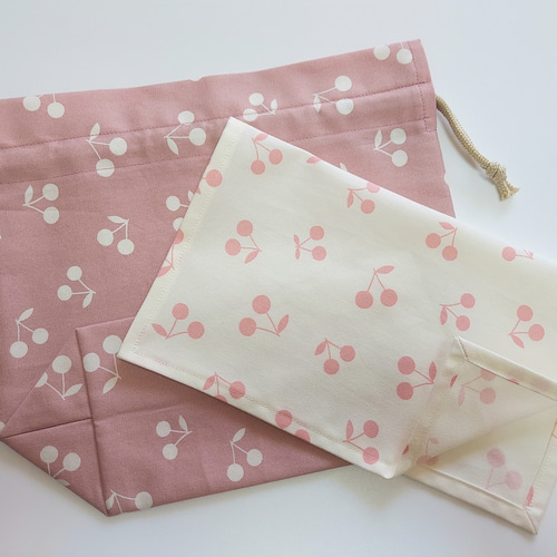 サイズが選べる*巾着袋 コップ袋 お弁当袋 チェリー さくらんぼ