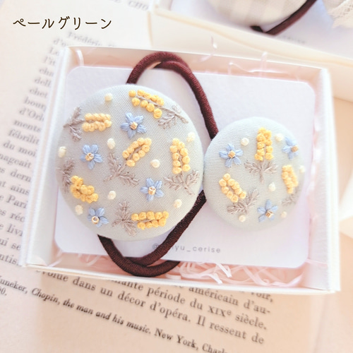 親子お揃い】刺繍アクセサリー&ヘアゴム『ミモザ』 ブローチ amyu 通販