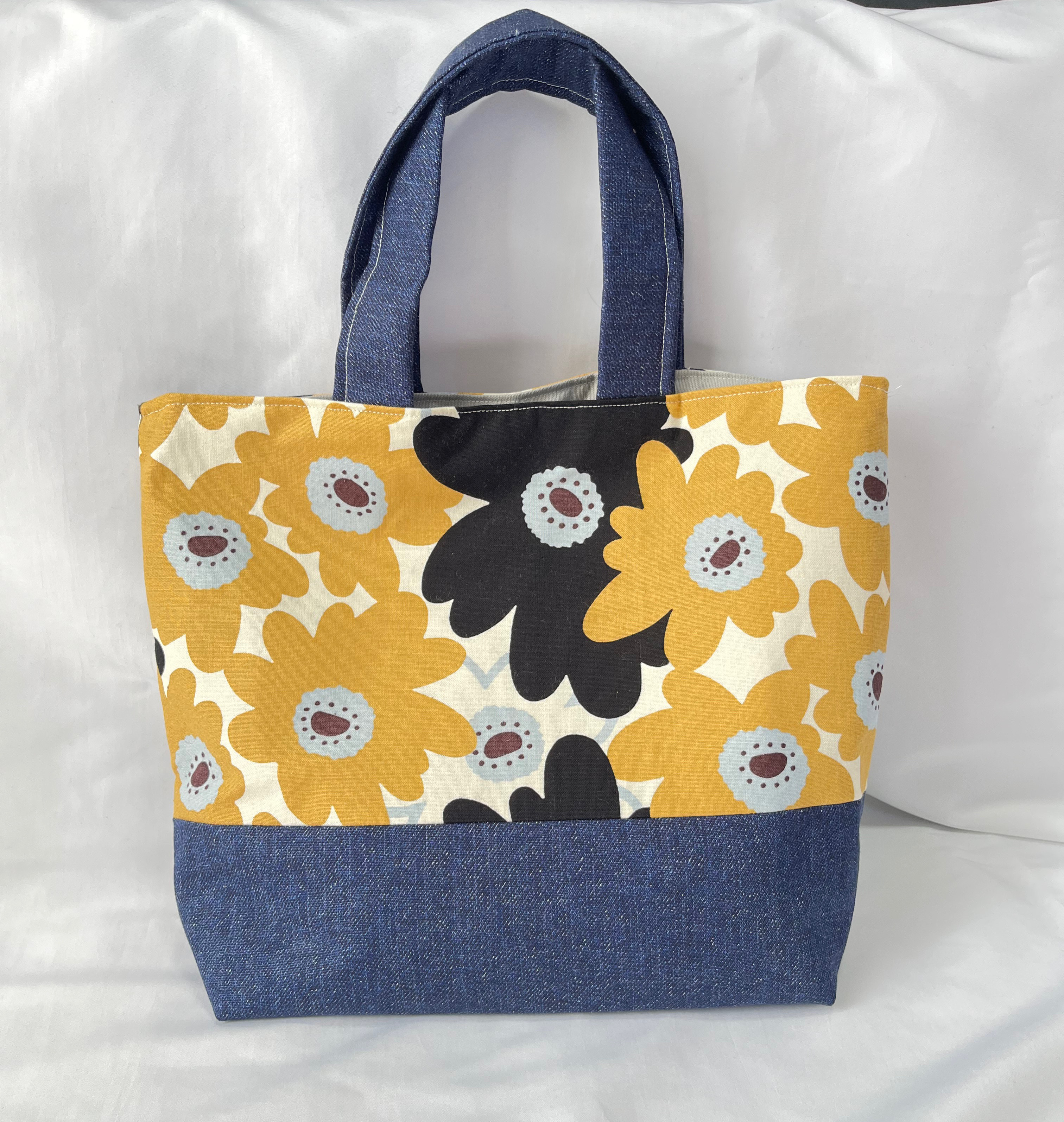 ◎ハンドメイド◎大きめオーダートートバッグ▶もちとん様