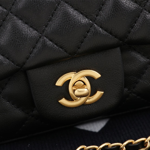 シャネル 超美品CHANEL 入手困難 ショルダーバッグ ショルダー シャネル 超美品CHANEL 入手困難 ショルダーバッグ ショルダー