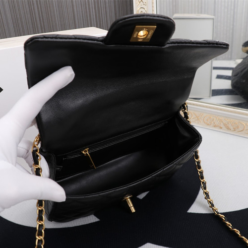 シャネル 超美品CHANEL 入手困難 ショルダーバッグ ショルダー シャネル 超美品CHANEL 入手困難 ショルダーバッグ ショルダー