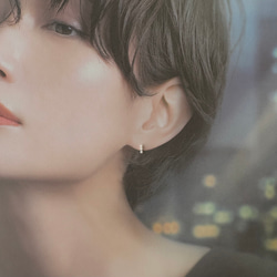 【つけっぱなし】華奢ラインパールピアス 3枚目の画像