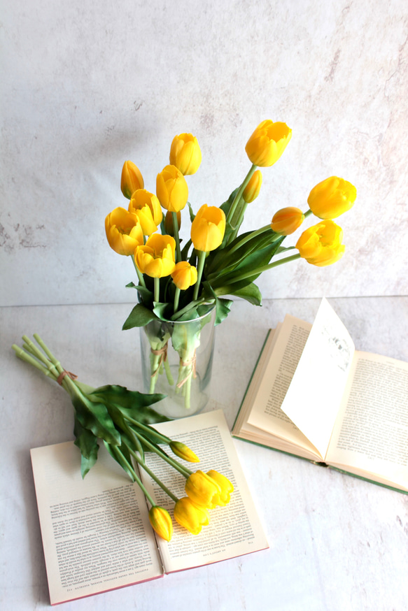 【リアルな触り心地】まるで生花のような瑞々しさ|春のチューリップ5本ブーケ|アーティフィシャルフラワー【イエロー】 11枚目の画像