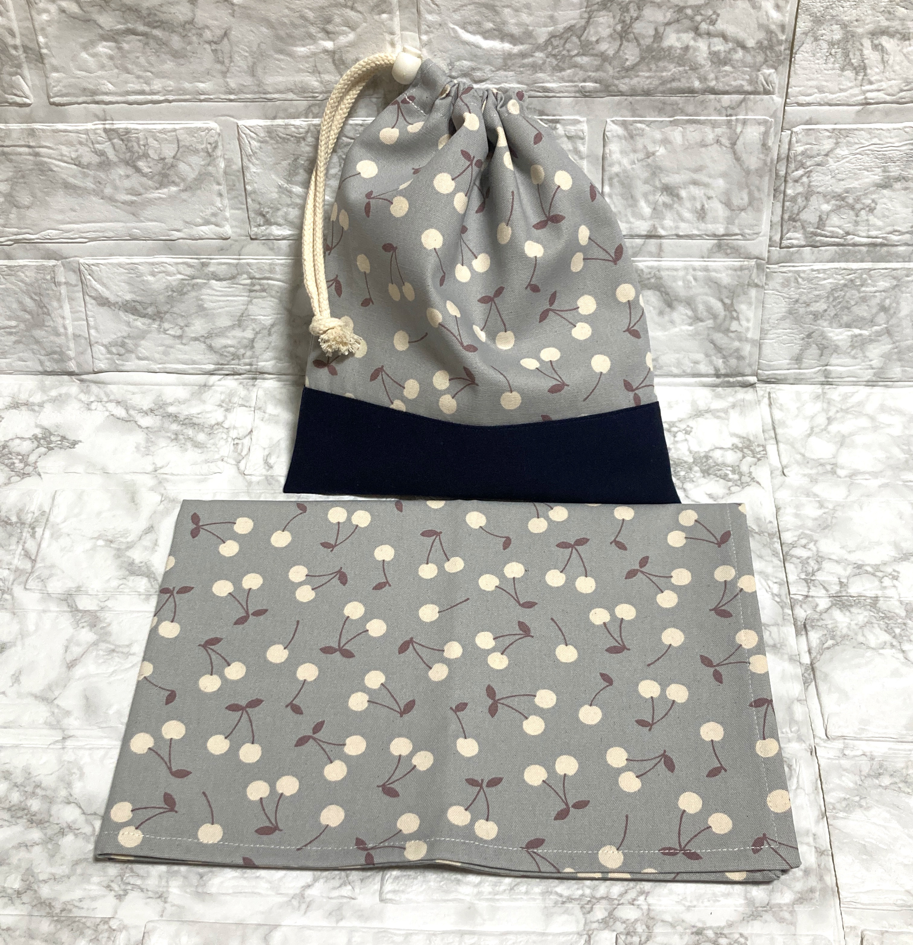 むらさき様　確認用　さくらんぼ　グレー　ランチョンマット　給食袋