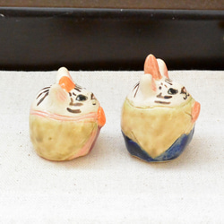 猫のお雛様　ひな人形　トラねこ　小さめサイズ　手作り陶器・陶芸　ネコの置き物 5枚目の画像