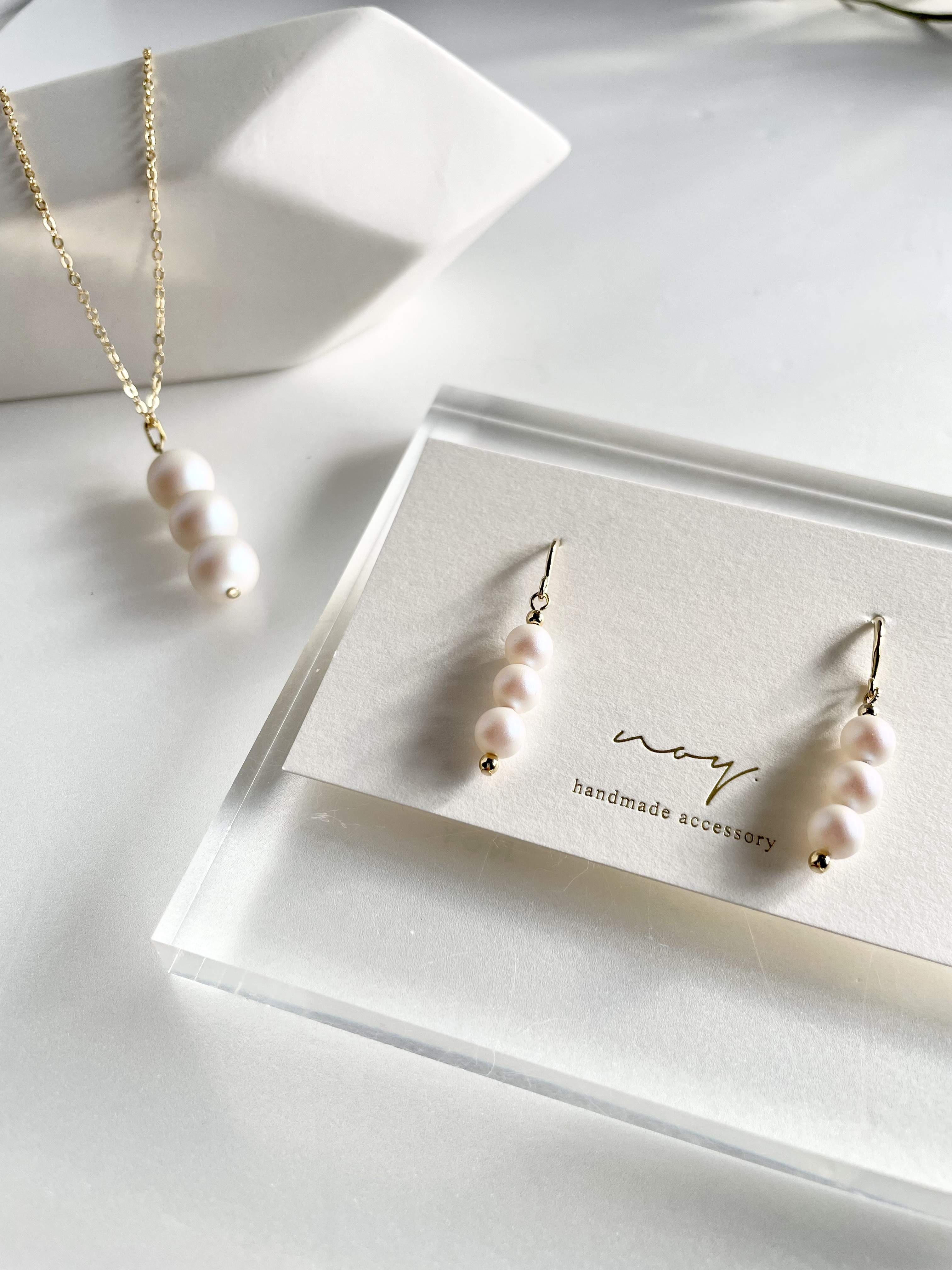 【Creema限定　春の福袋】3連パールピアス　3連パールネックレスセット