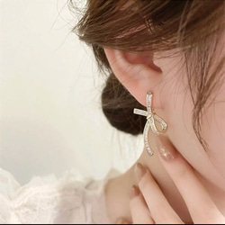 silver925芯 ビジューのリボンピアス ゴールド ピアス（フープ