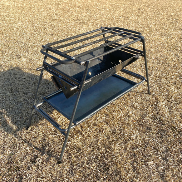 IFS】焚き火台・黒皮鉄・アイアンテーブル・キャンプギア・アウトドア