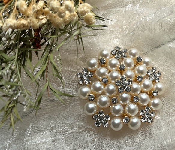 即日発送✨再再入荷❤️大人気！パール ブローチ コサージュ 卒園式