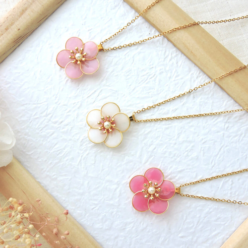 梅の花ネックレス Plum blossom necklace ネックレス