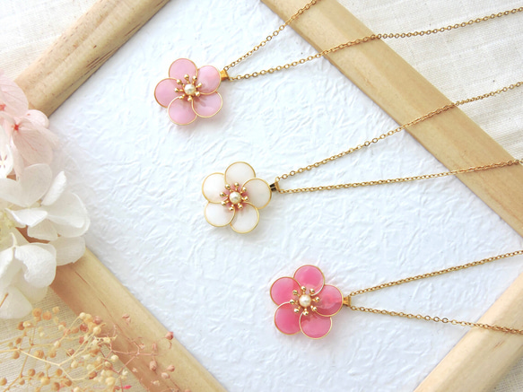 梅の花ネックレス　Plum blossom necklace 1枚目の画像
