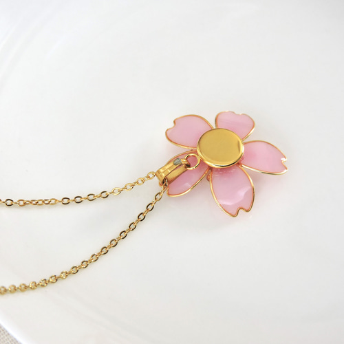 梅の花ネックレス Plum blossom necklace ネックレス・ペンダント