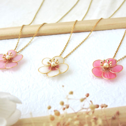 梅の花ネックレス　Plum blossom necklace 4枚目の画像
