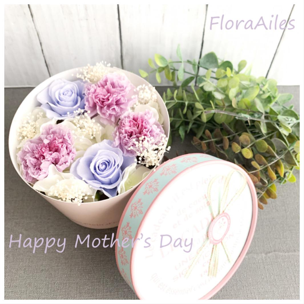 カーネーションボックスフラワー【メッセージカード無料】