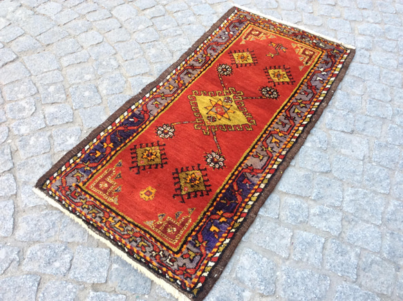 手織りトルコ絨毯 106x51cm ヴィンテージ ラグ 10枚目の画像